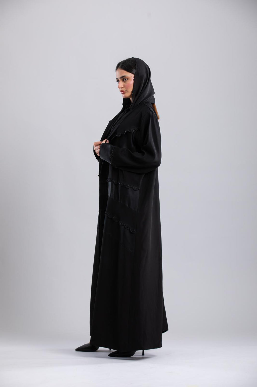 Black Crochet Abaya – Special Design with Side Panels & Front Lining